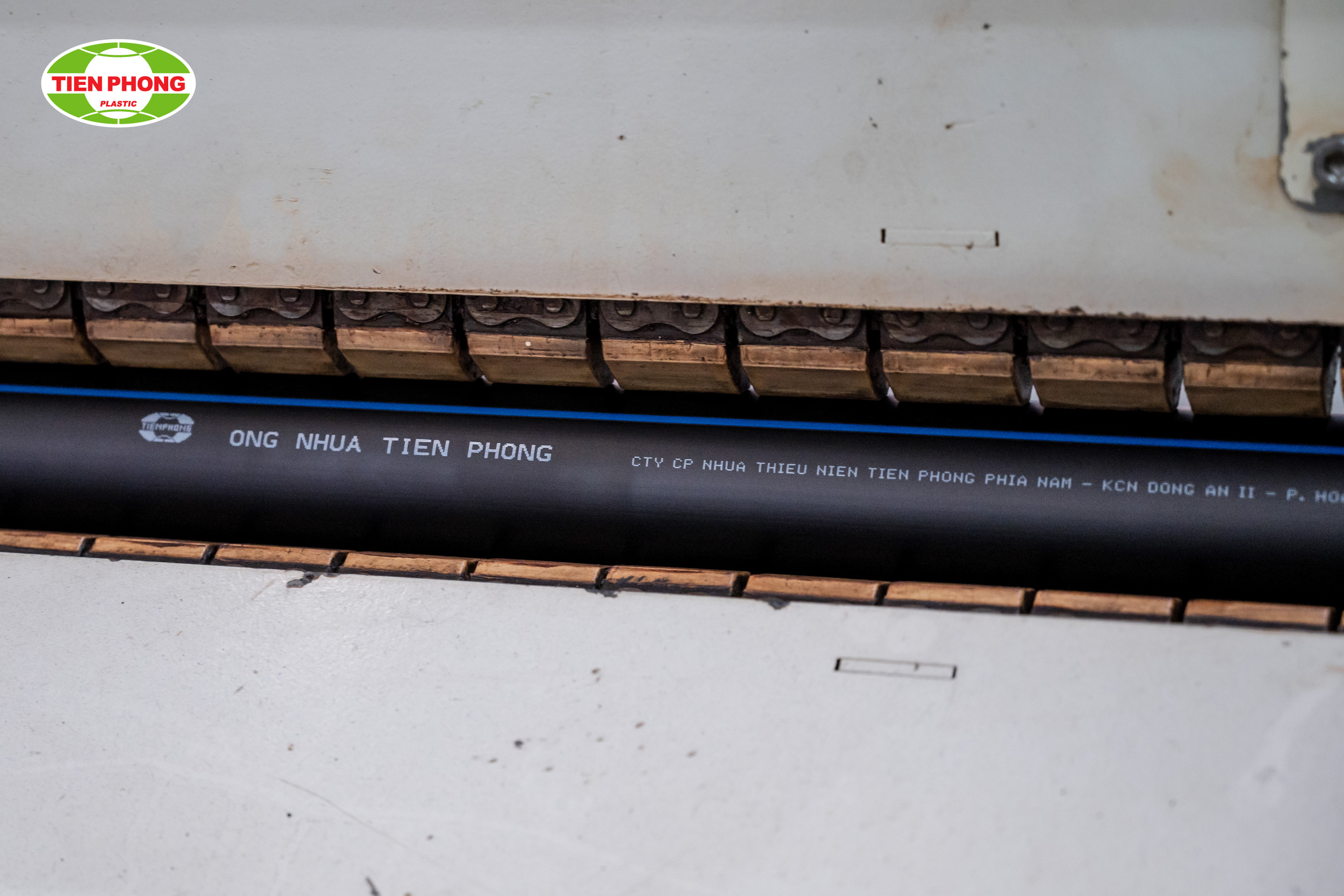 Bề mặt ống nhựa HDPE Tiền Phong đạt chuẩn