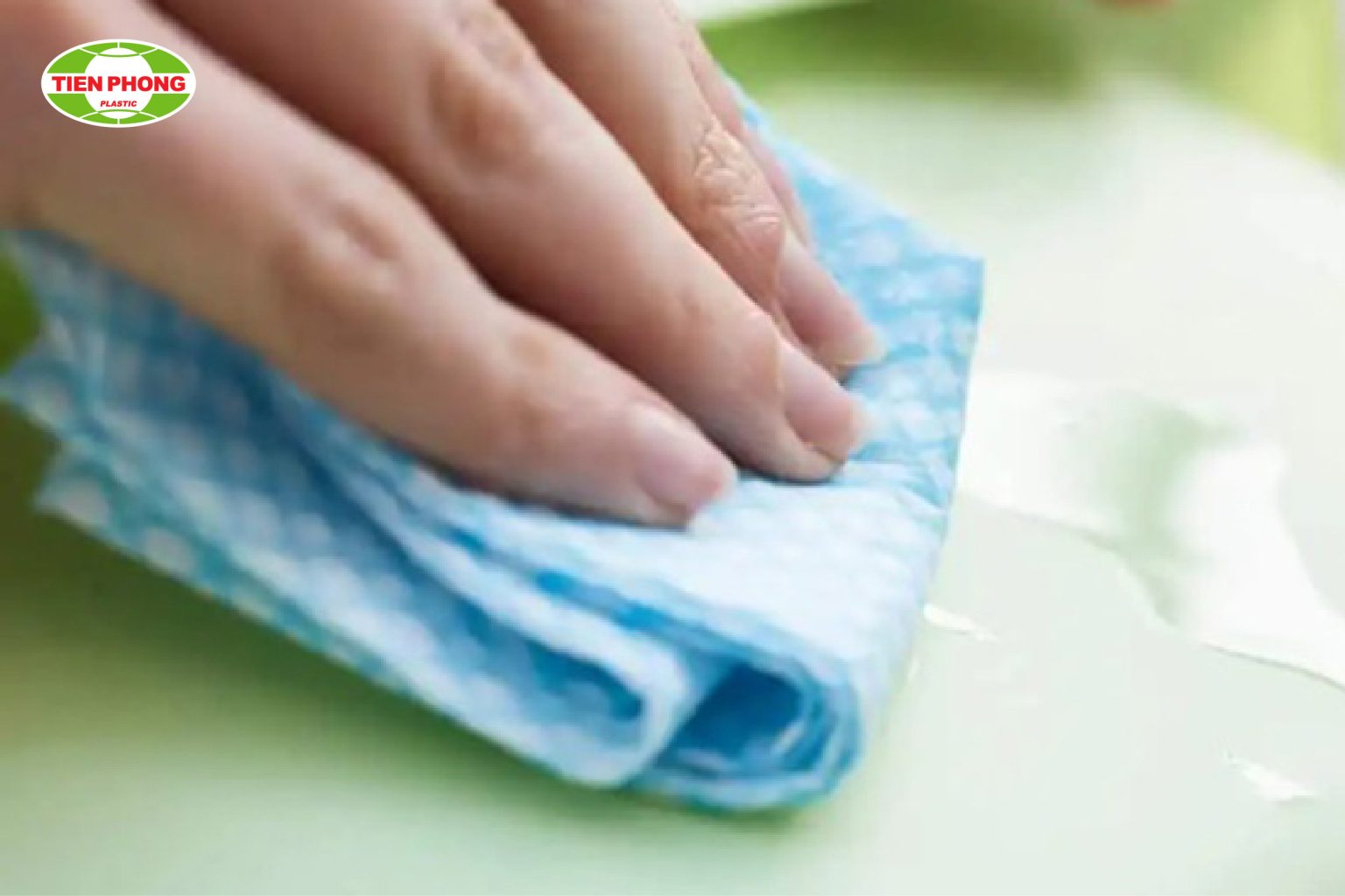 tẩy sạch keo dán ống nhựa