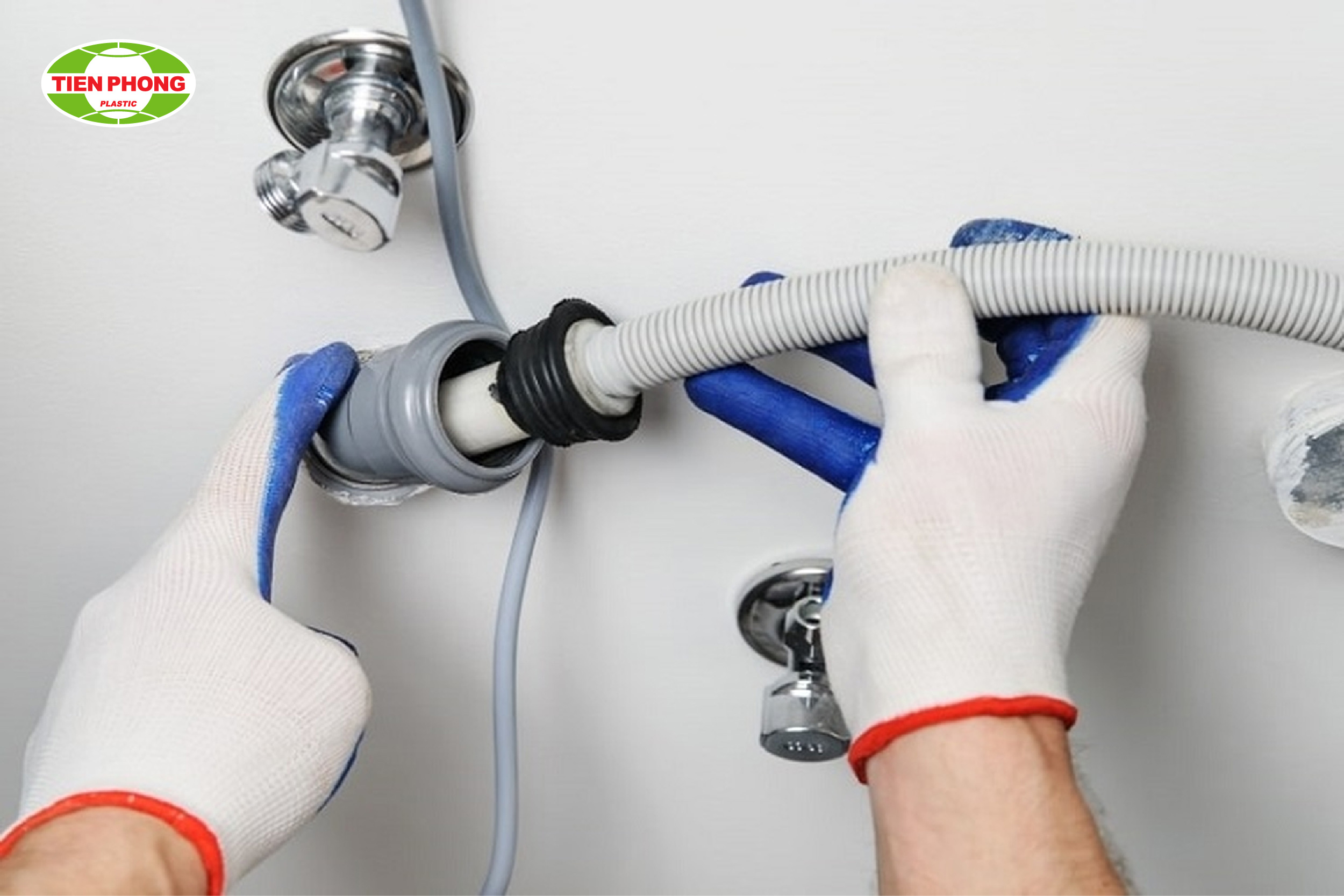 Tháo ống thoát nước máy giặt