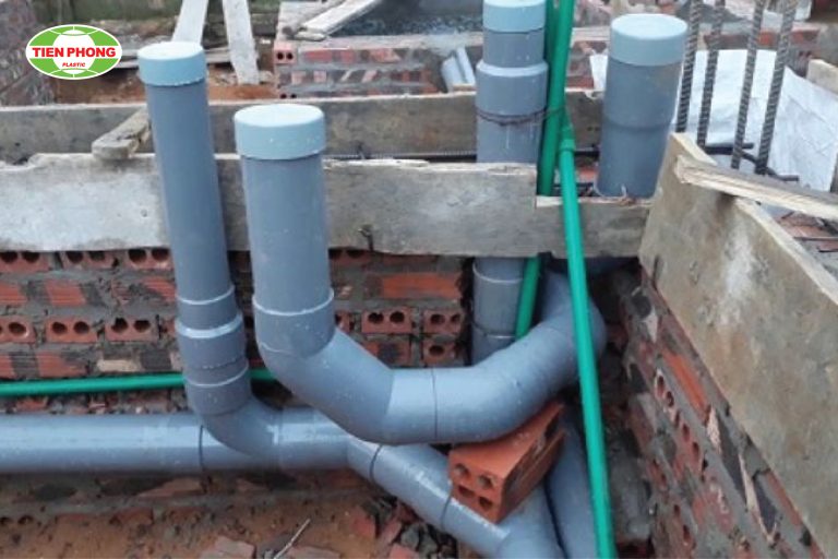 cách đặt ống hầm cầu