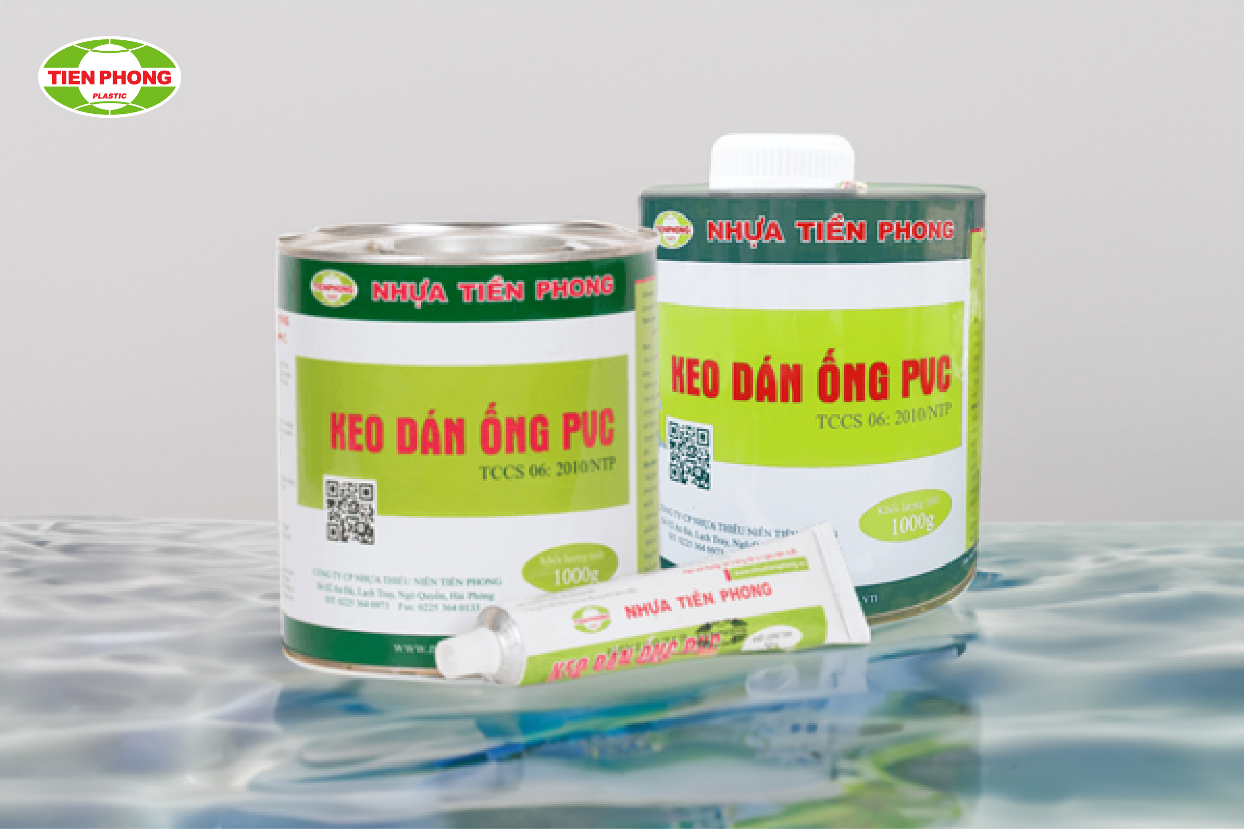 Sử dụng keo dán chuyên dụng nối ống nhựa mềm với ống cứng