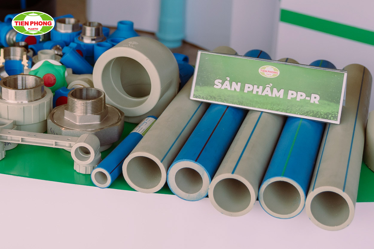 lắp đặt đường ống nước PP-R