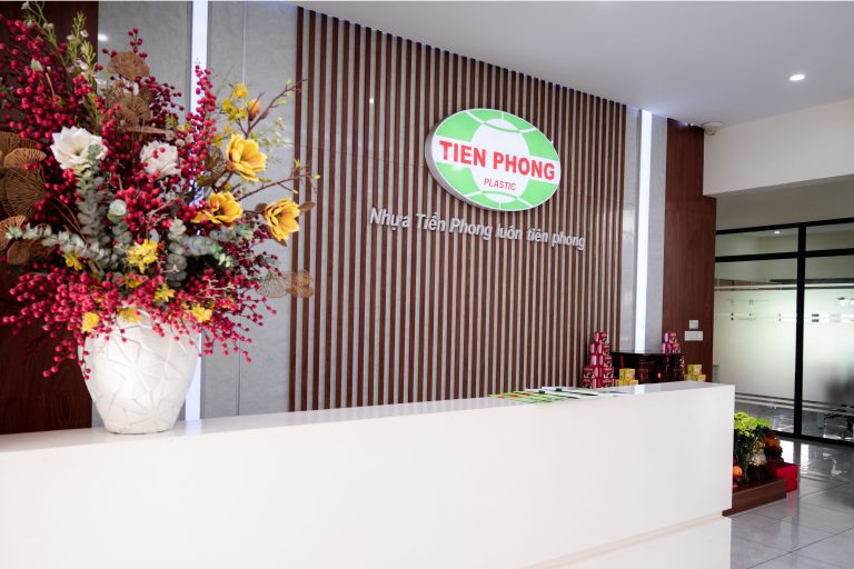 thương hiệu tiền phong