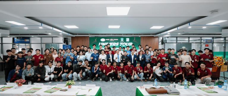 Khoảnh khắc khép lại sự kiện Univers Tour với trải nghiệm học thuật đầy cảm hứng tại ĐH Nguyễn Tất Thành