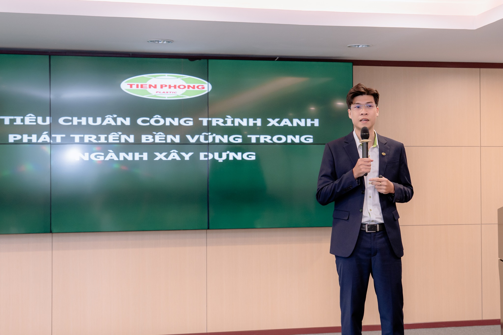 Workshop chuyên đề mở rộng cách nhìn về vai trò của vật liệu và các tiêu chuẩn công trình xanh trong ngành xây dựng