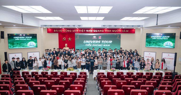 Univers Tour Tiền Phong Nam tại ĐH Kiến trúc TP.HCM